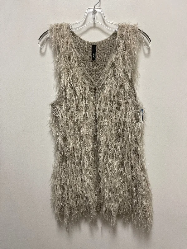 Vest Faux Fur & Sherpa By Elan In Grey, Size: S Cozy Men's Winter