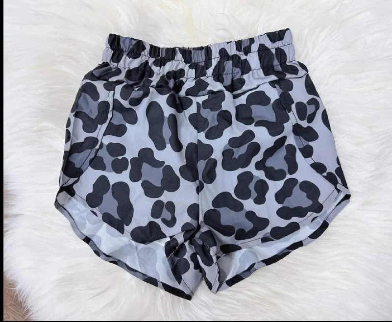 Preorder SS0385 Leopard print grey black shorts for adult women Trendy Men's Oversized Preorder SS0385 Leopard print grey black shorts for adult women Trendy Men's Oversized