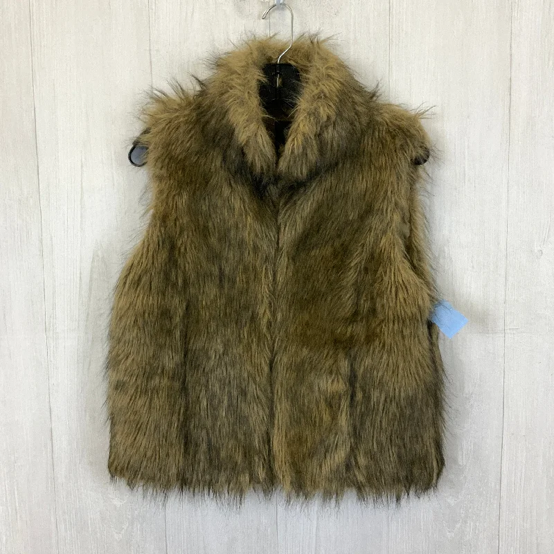 Vest Faux Fur & Sherpa By Dollhouse In Tan, Size: M Sleek Men's Contemporary 