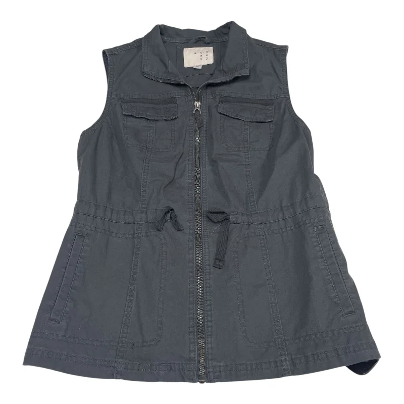 Vest Other By A New Day In Grey, Size: M Vacation