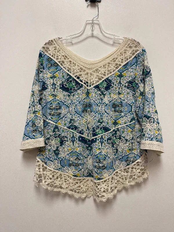 Top Long Sleeve By Solitaire  Size: S Monochromatic All
