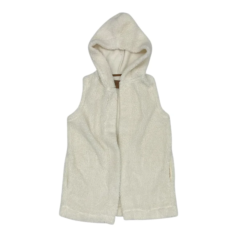 Vest Faux Fur & Sherpa By Koolaburra By Ugg In Tan, Size:Xs Trendy Men's Bucket